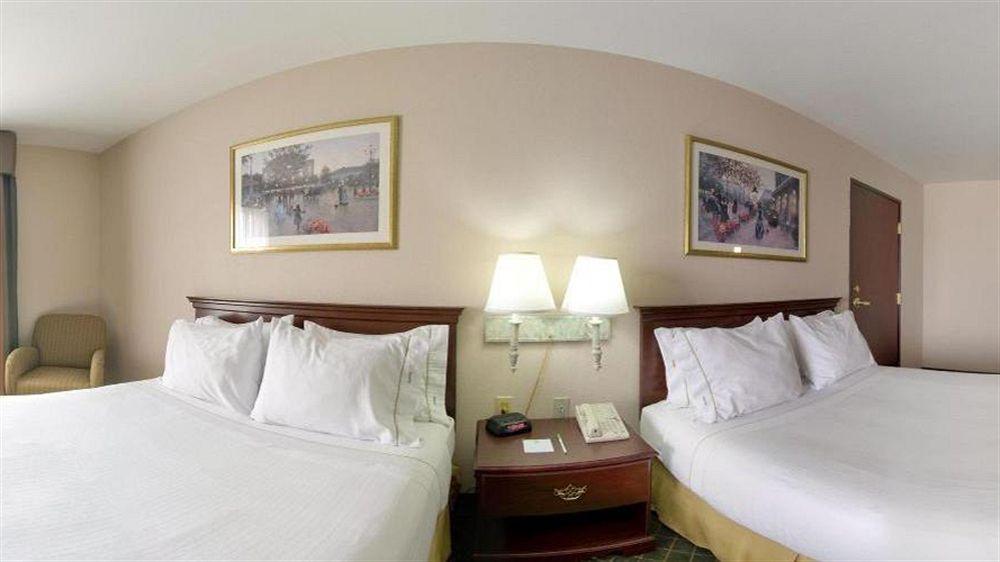 Holiday Inn Express Hotel & Suites Livingston Exterior foto